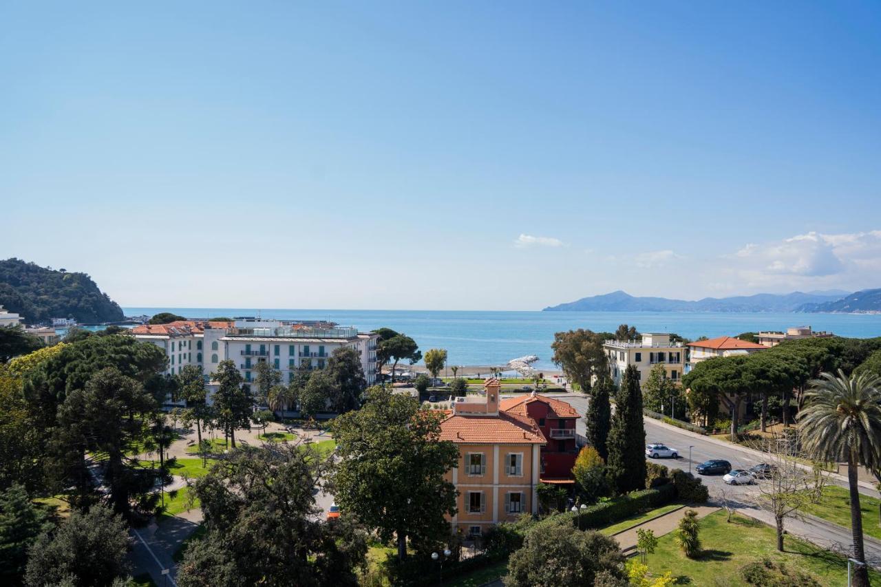 025 - Casa Panoramica In Centro, 90Metri Spiaggia Vista Mare Con Terrazzo Vista Portofino Apartment Sestri Levante Exterior foto